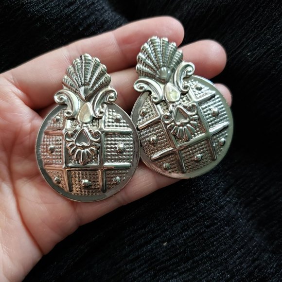 VTG Large Silver Tone Statement Earrings - Picture 4 of 8